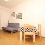 Apartments And Rooms By The Sea Lucica, Lastovo - 990 Guest house