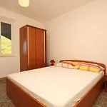 Apartments And Rooms By The Sea Lucica, Lastovo - 990 Lastovo