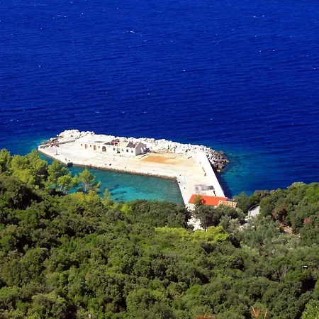 Guest house Apartments And Rooms By The Sea Lucica, Lastovo - 990