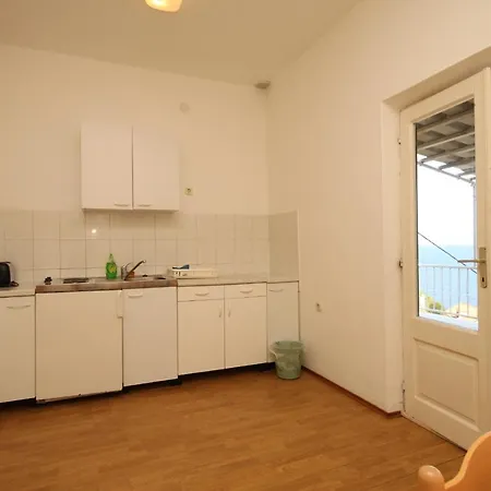 Guest house Apartments And Rooms By The Sea Lucica, Lastovo - 990 Lastovo