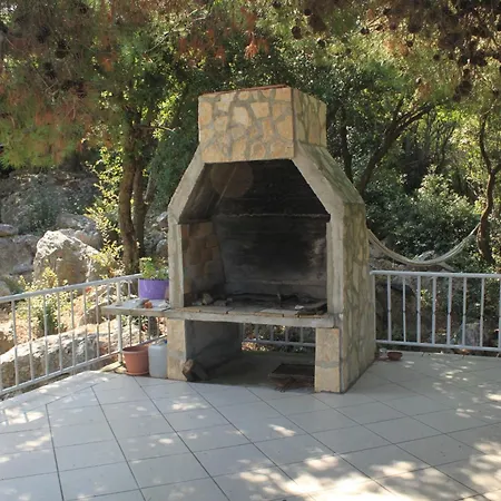 Apartments And Rooms By The Sea Lucica, Lastovo - 990 2* Lastovo