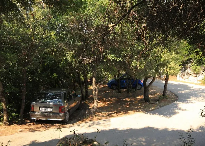 Apartments And Rooms By The Sea Lucica, Lastovo - 990 Lastovo